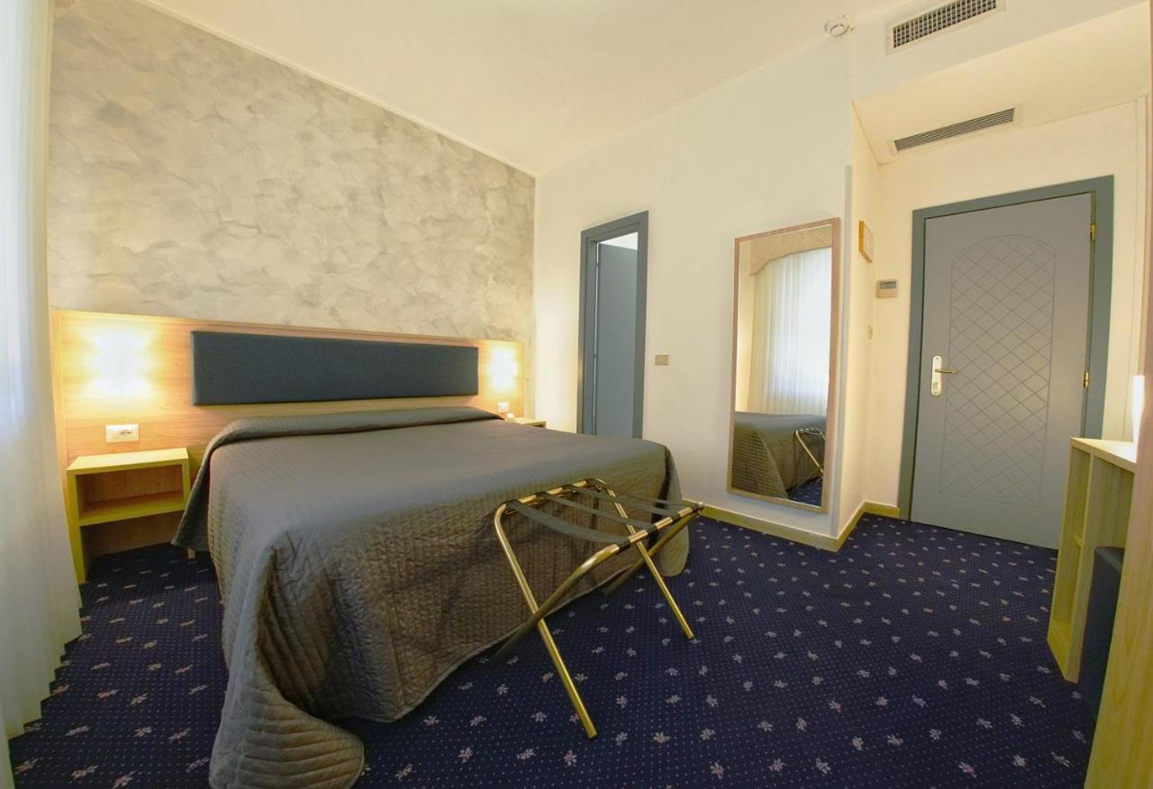 Hotel Le Torrette Galbiate Dış mekan fotoğraf